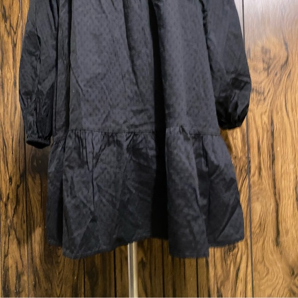 Universal Thread Black Balloon Long Sleeve Shift Dress - Picture 7 of 10